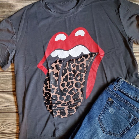 Lips and Tongue Leopard Tee XL - Picture 2 of 2